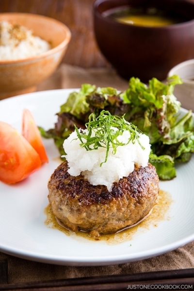 Simple, tasty, and easy-to-follow Japanese Hamburger Steak (Wafu Hambagu) recipe. Easy Japanese Recipes at JustOneCookbook.com